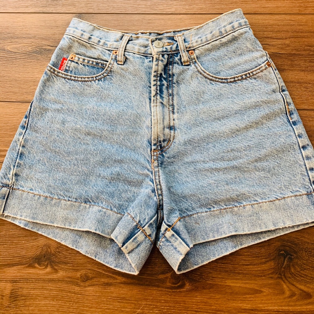 Bongo Vintage shorts (size 2) 🌺🌴